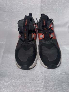 Nike Air Max Infinity BQ5309-002 Black, Blue, and Red Sneakers Size 5Y